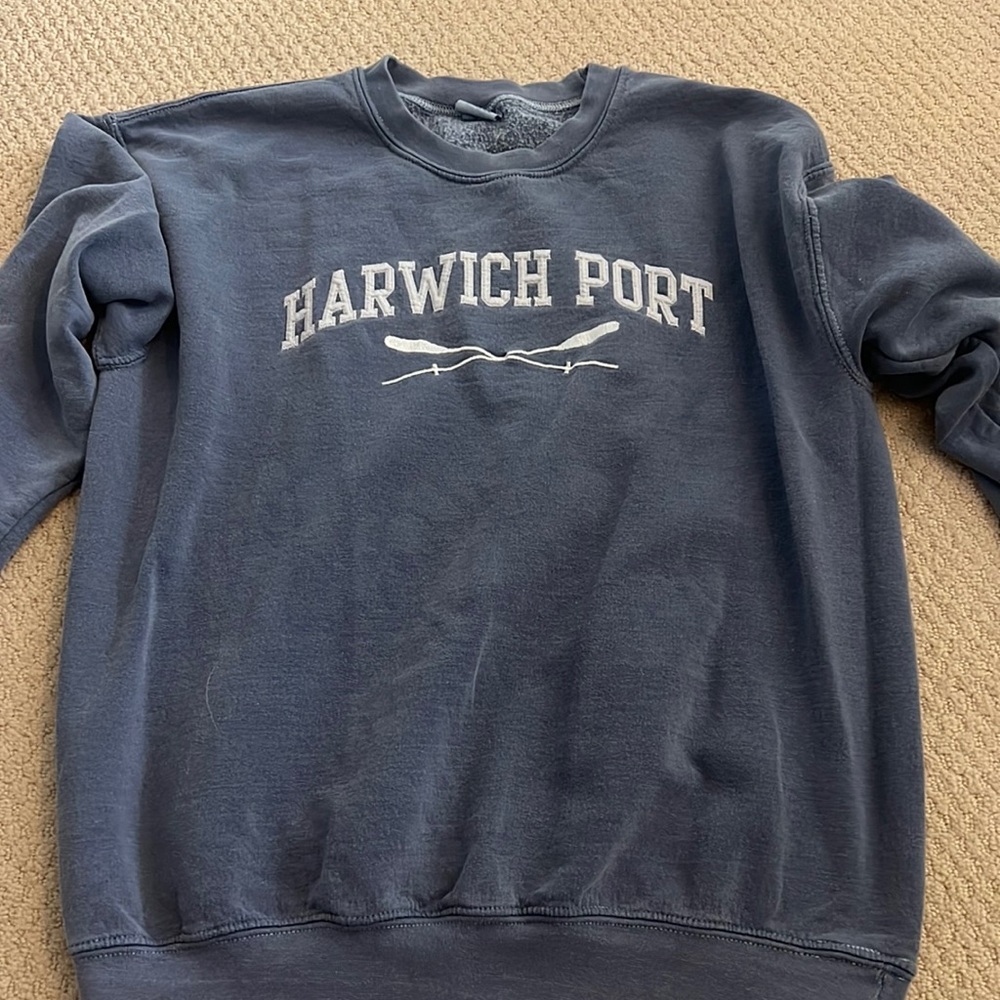 women’s crewneck